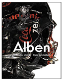 Photo de la première page du livre d'alben, Elle représente le casque de Dark Vador le méchant de starwars réalisé en cannette de coca cola zero